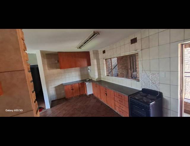 3 BEDROOM APARTMENT FOR SALE IN RAVENSKLIP
